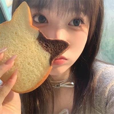 心生爱慕却迟迟不敢